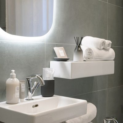 Exotica_ room_ bathroom